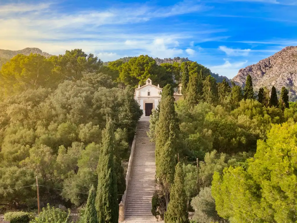 Vista exterior de Casa o xalet en venda en Pollença amb Aire condicionat, Calefacció i Jardí privat