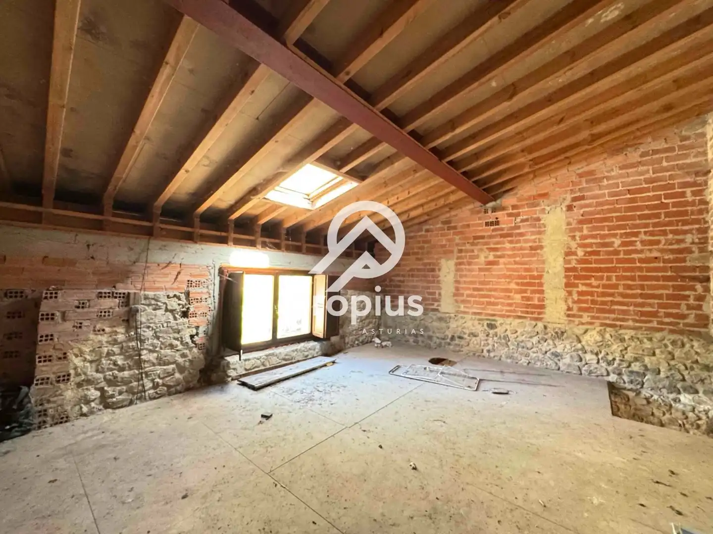 Casa adosada en venta en Llanes con Calefacción