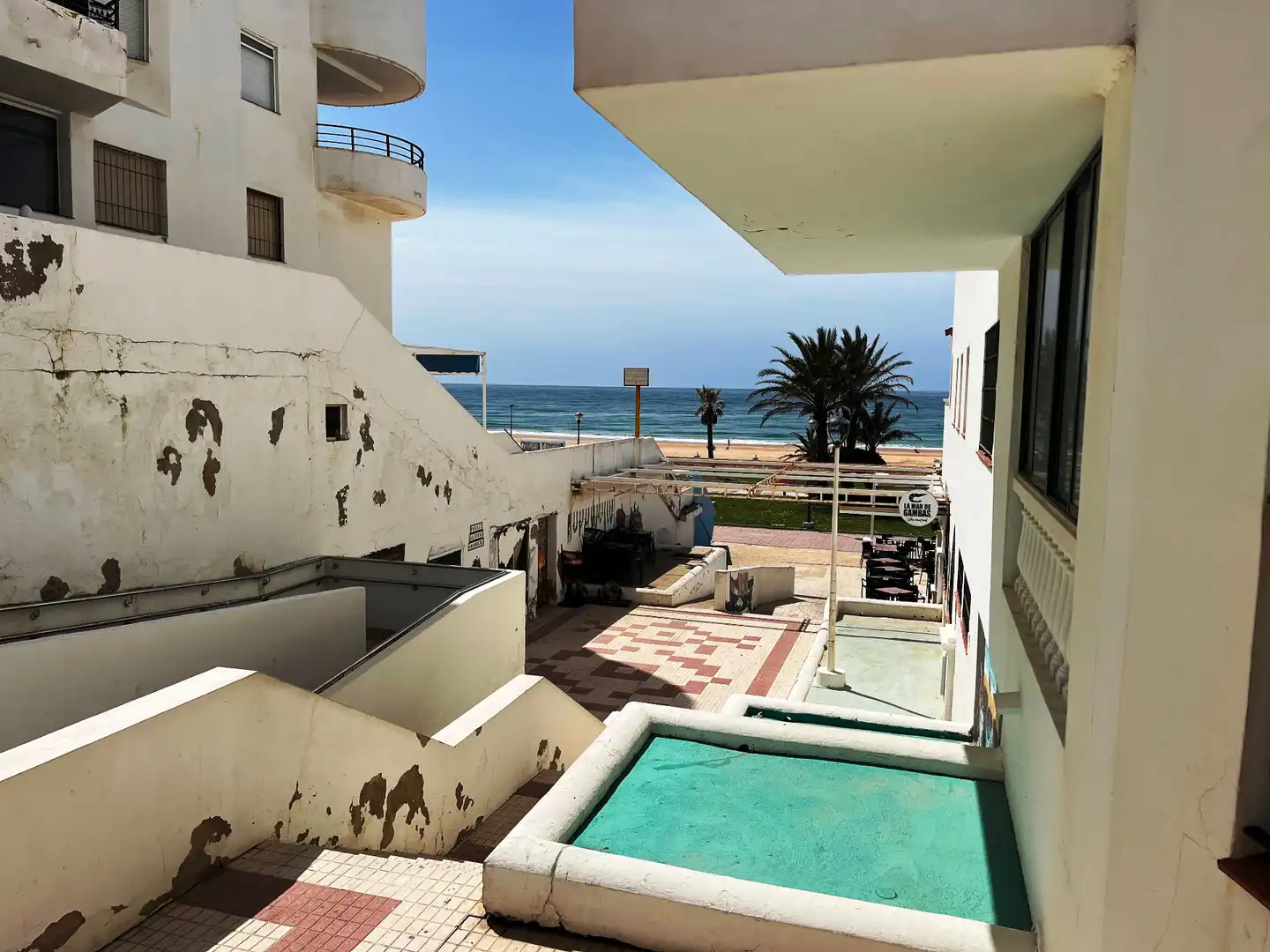 Terraza de Piso en venta en Almonte con Amueblado, Lavadora y Microondas