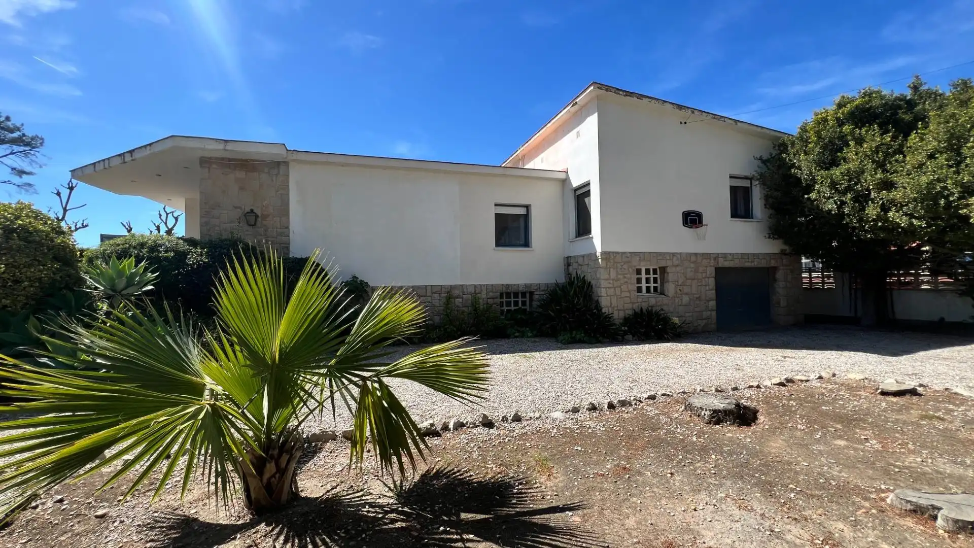 Vista exterior de Casa o xalet en venda en Castellón de la Plana / Castelló de la Plana amb Aire condicionat, Calefacció i Jardí privat