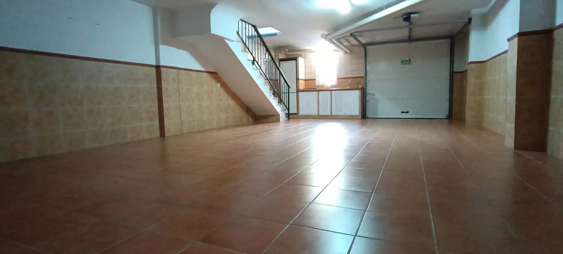 Einfamilien-Reihenhaus zum Verkauf in Estepona mit Klimaanlage, Heizung und Terrasse