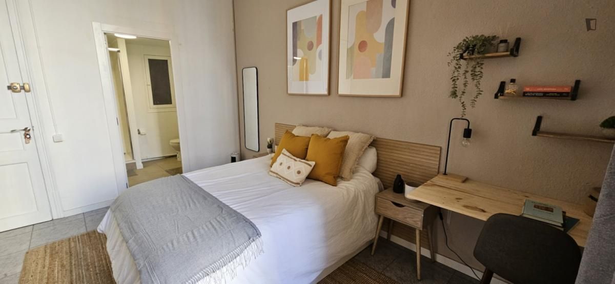 Bedroom of Apartment to share in  Barcelona Capital  with Heating, Furnished and Oven