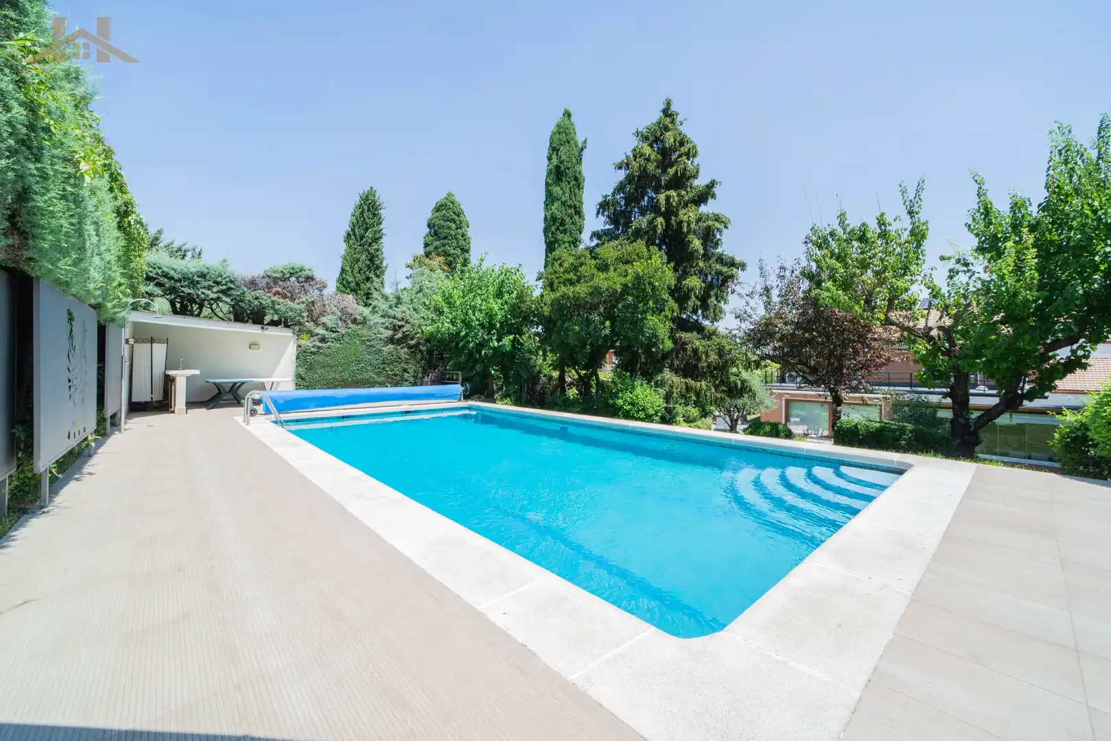 Piscina de Casa o xalet en venda en Majadahonda amb Aire condicionat, Calefacció i Jardí privat