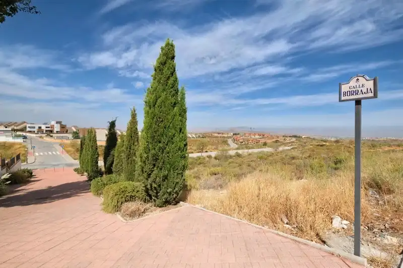 Terreno residencial en venta en Calle Veleta, imagen 2