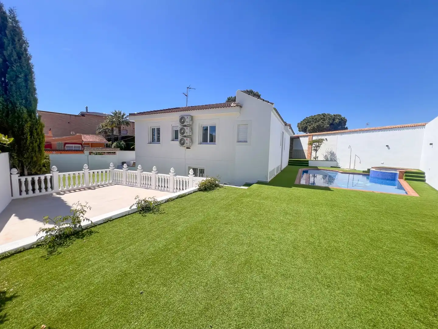 Detached house with pool for sale in Los Balcones - Los Altos, imagen 2