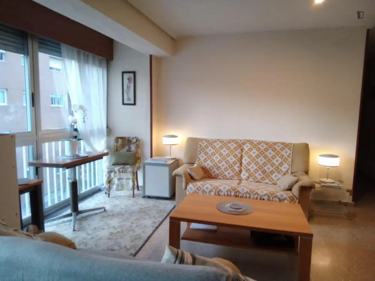Apartament de lloguer a En Corts - Doctor Waksman