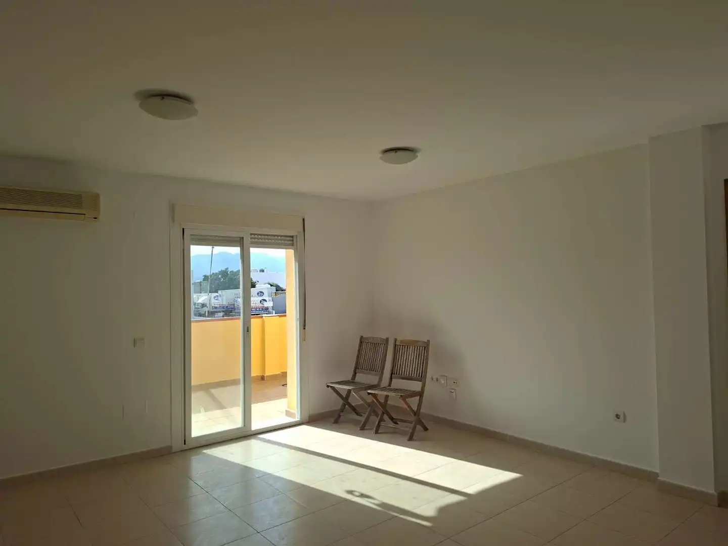Sala de estar de Ático en venta en Mijas con Aire acondicionado y Terraza