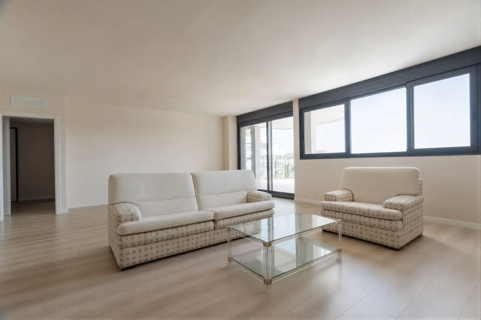 Living room of Flat for sale in Madrid  with Air Conditioner, Heating and Terrace
