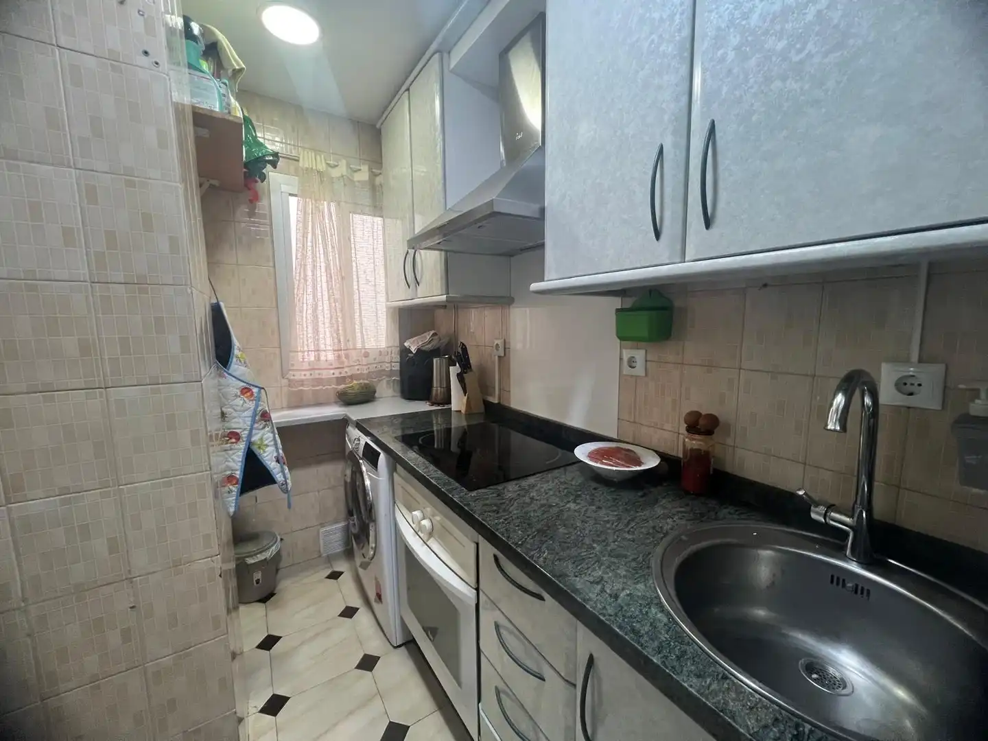 Kitchen of Flat for sale in Córdoba  with Air Conditioner