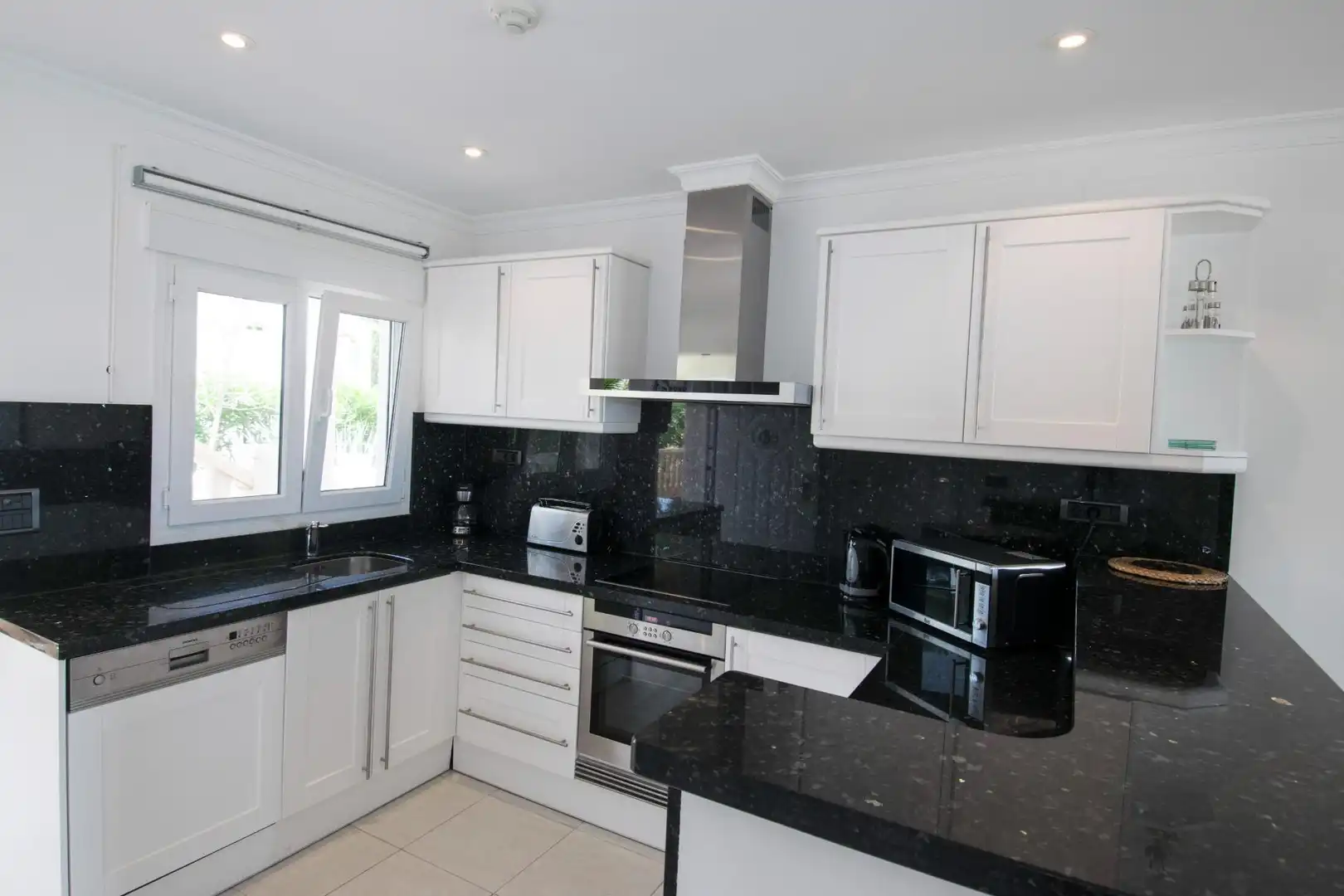 Cocina de Apartamento en venta en Benissa con Aire acondicionado, Calefacción y Jardín privado