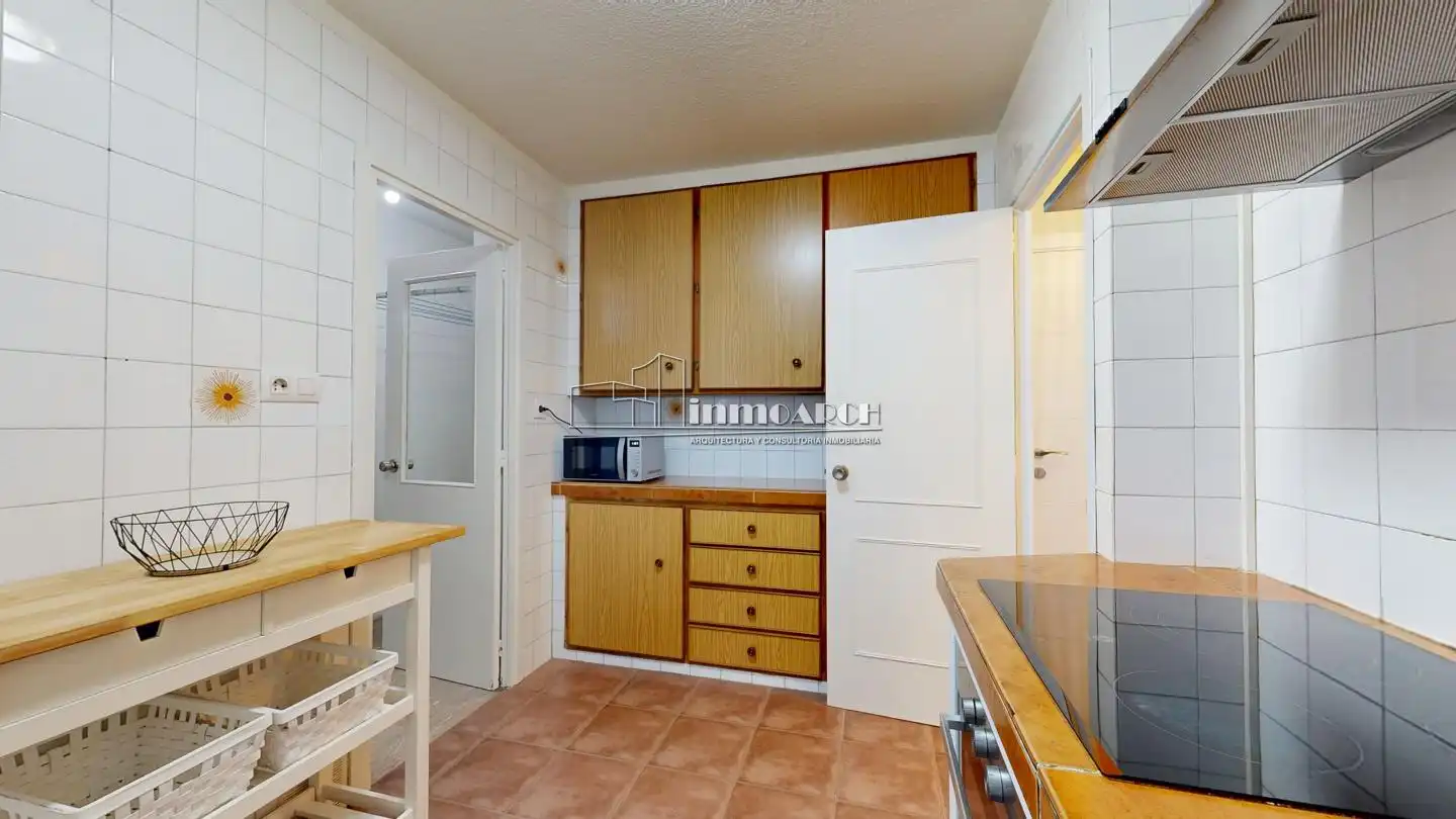 Cocina de Piso de alquiler en A Coruña Capital  con Calefacción y Amueblado
