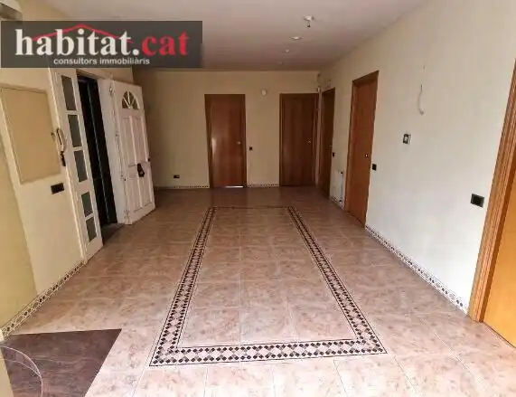 Casa con jardín en venta en Sant Esteve Sesrovires, imagen 3