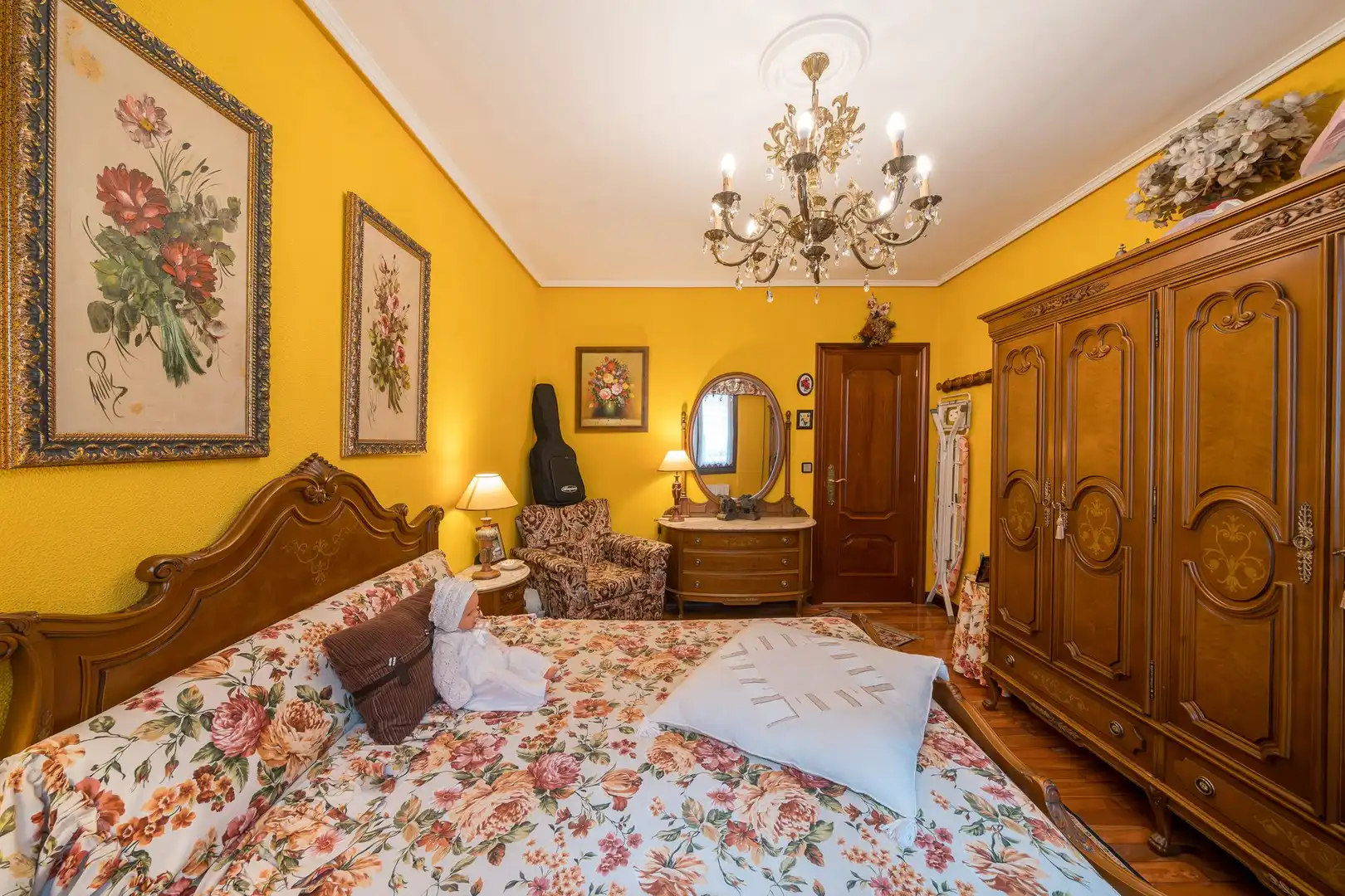 Bedroom of Flat for sale in Bilbao   with Heating and Balcony