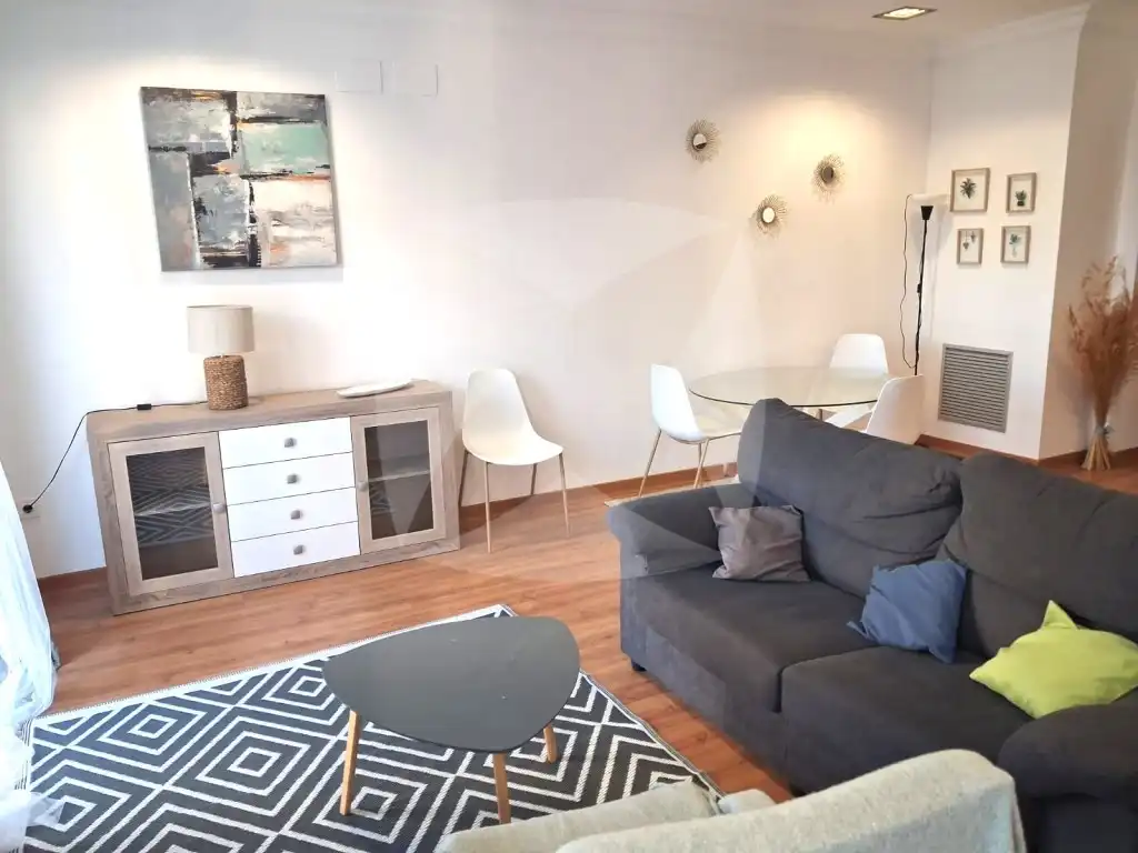 Flat to rent in Plaza España, imagen 2