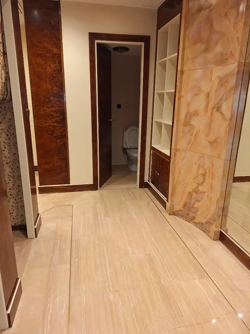 Badezimmer von Geschaftsraum zur Miete in Tolosa mit Möbliert