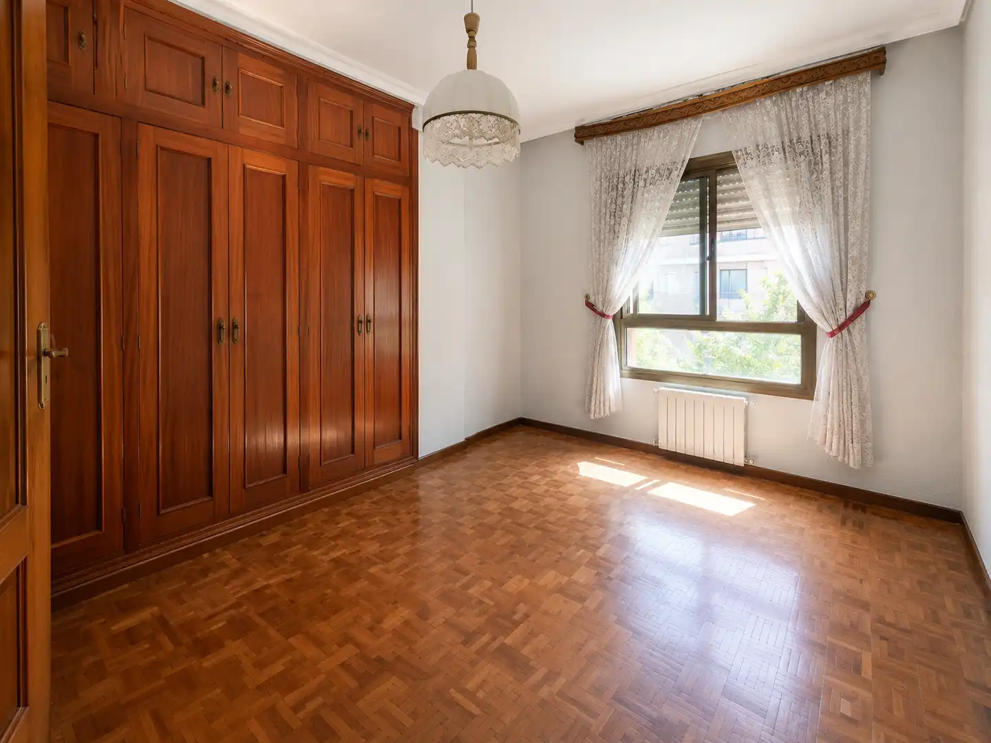 Dormitori de Pis en venda en Puertollano amb Aire condicionat, Parquet i Balcó