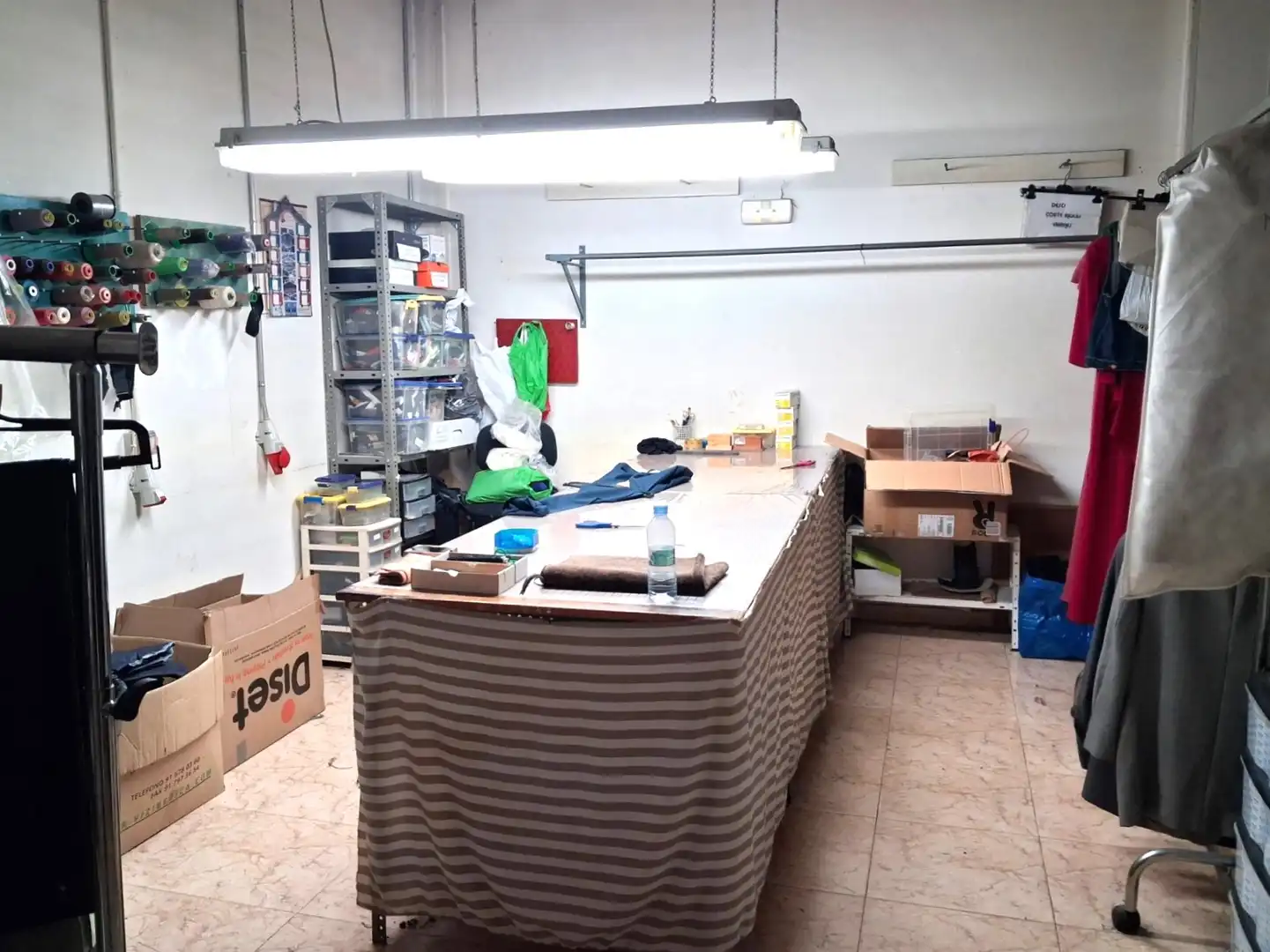 Local en venda en Zaragoza amb Moblat i Alarma