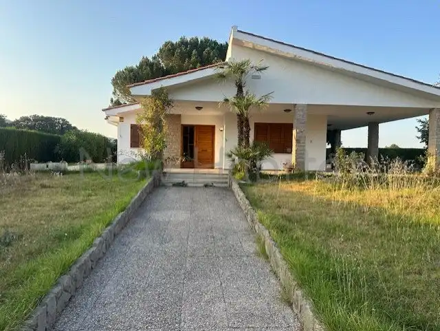 Casa o chalet en venta en Albocàsser con Jardín privado, Terraza y Piscina