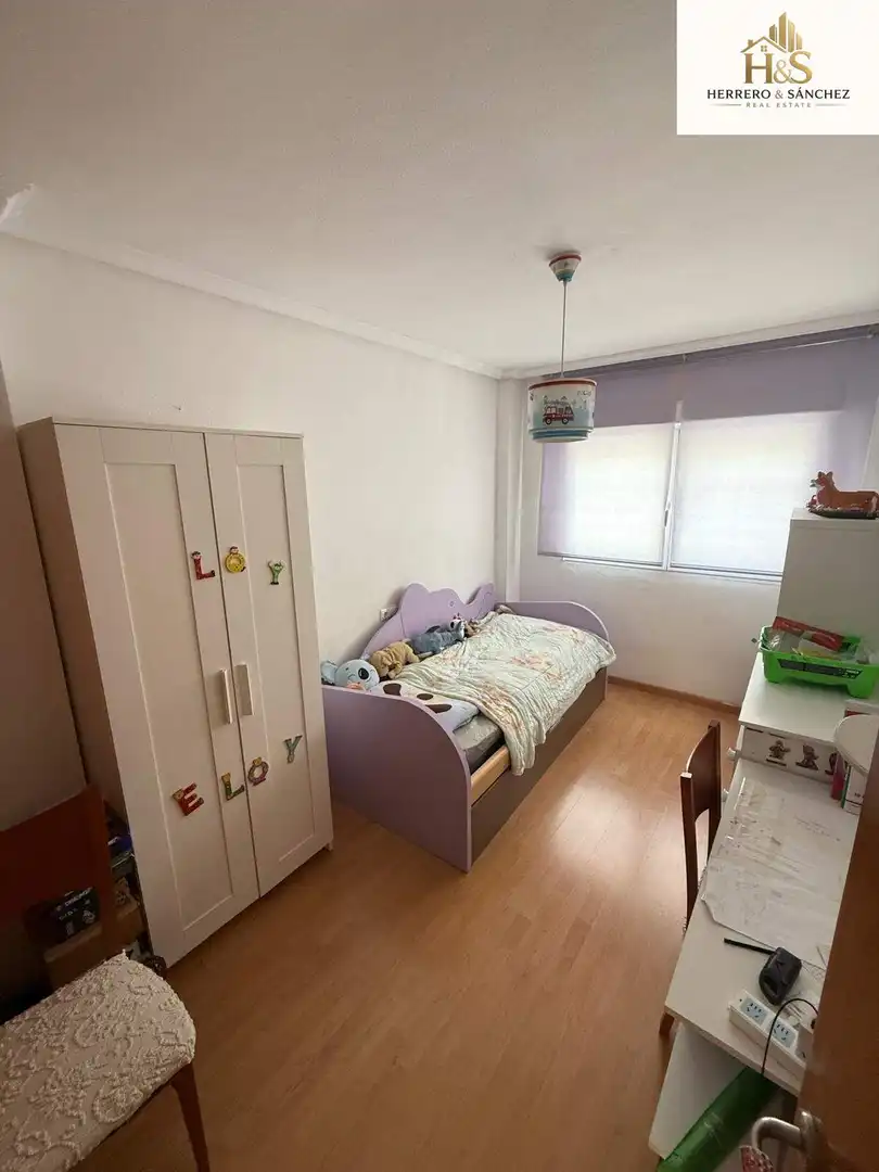 Bedroom of Houses for sale in Alicante / Alacant  with Air Conditioner, Heating and Private garden
