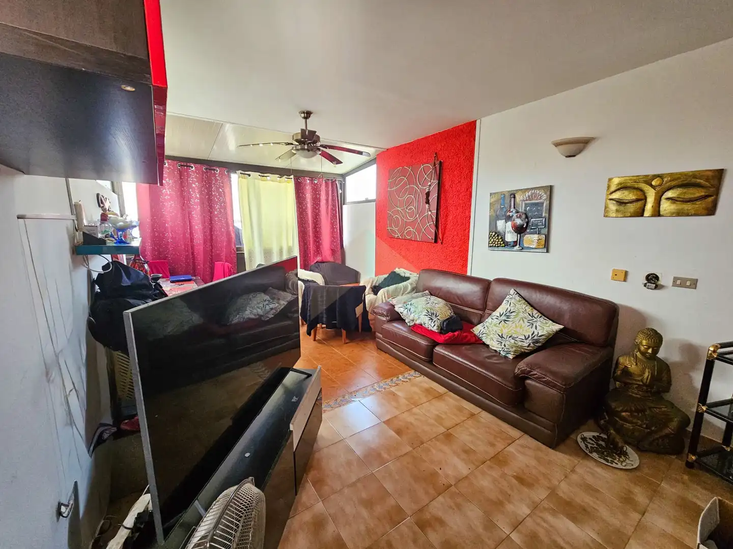 Sala de estar de Estudio en venta en Arona con Amueblado y Piscina comunitaria