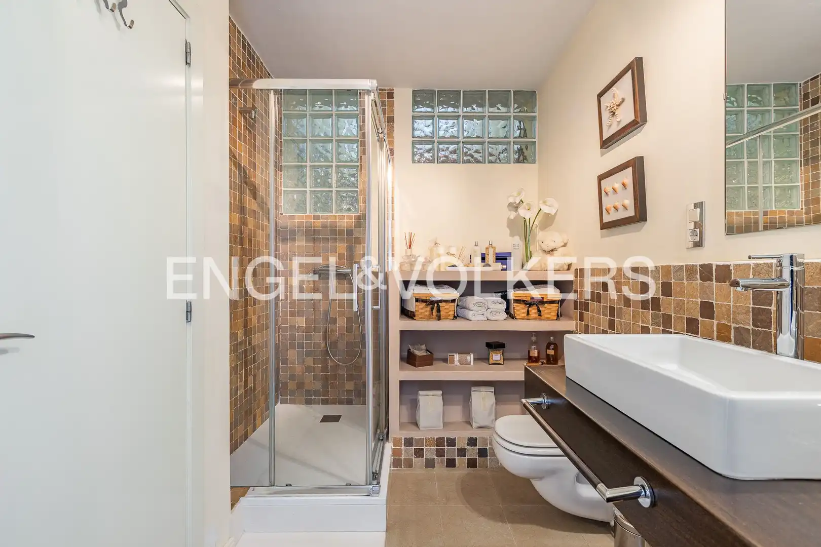 Bathroom of Attic for sale in Sabadell  with Air Conditioner, Heating and Parquet flooring