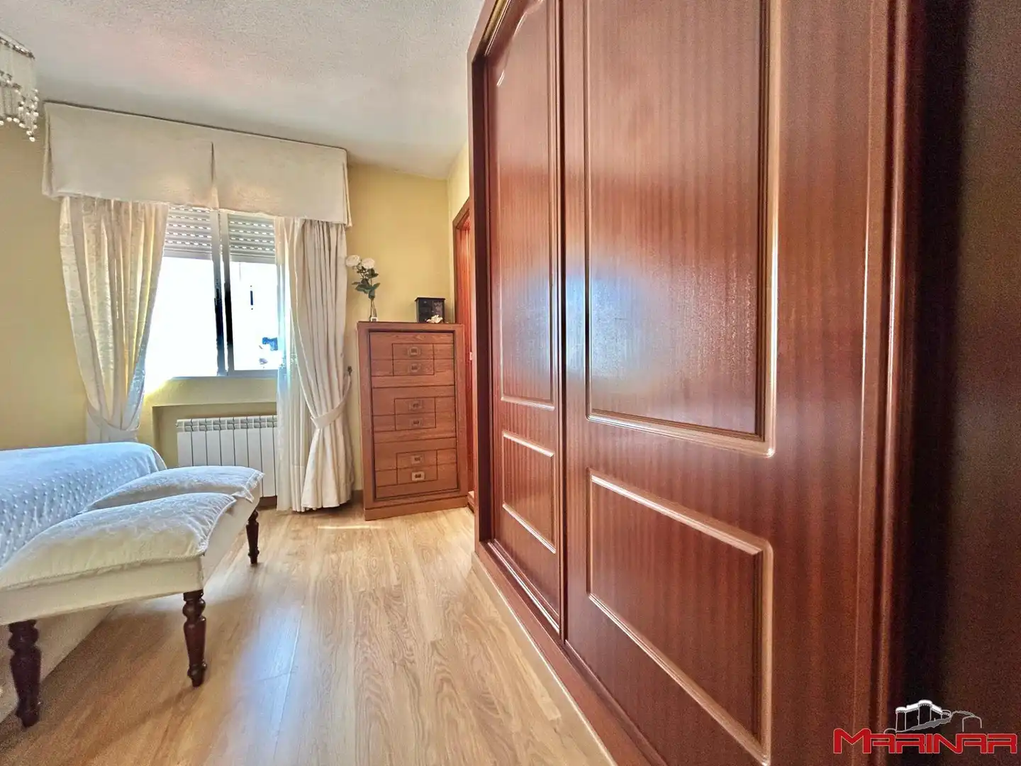 Habitación de Casa adosada en venta en Seseña con Aire acondicionado, Calefacción y Jardín privado