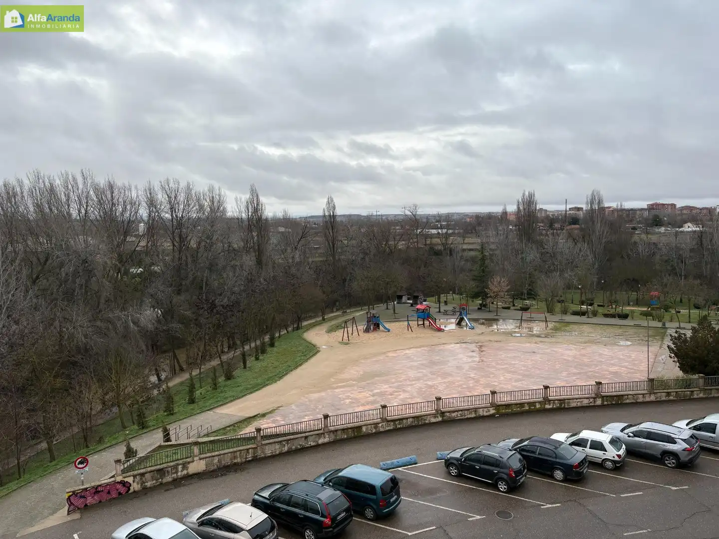 Aparcament de Pis en venda en Aranda de Duero amb Calefacció, Parquet i Traster