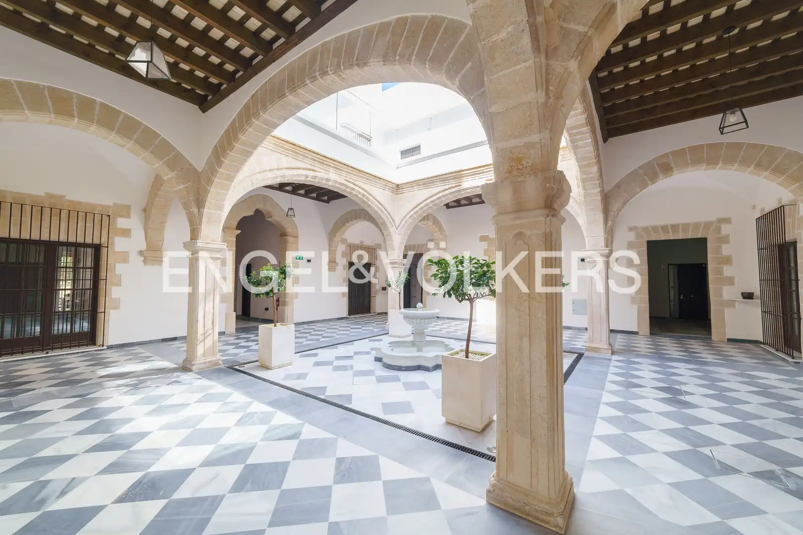 Casa adosada en venda en El Puerto de Santa María amb Calefacció
