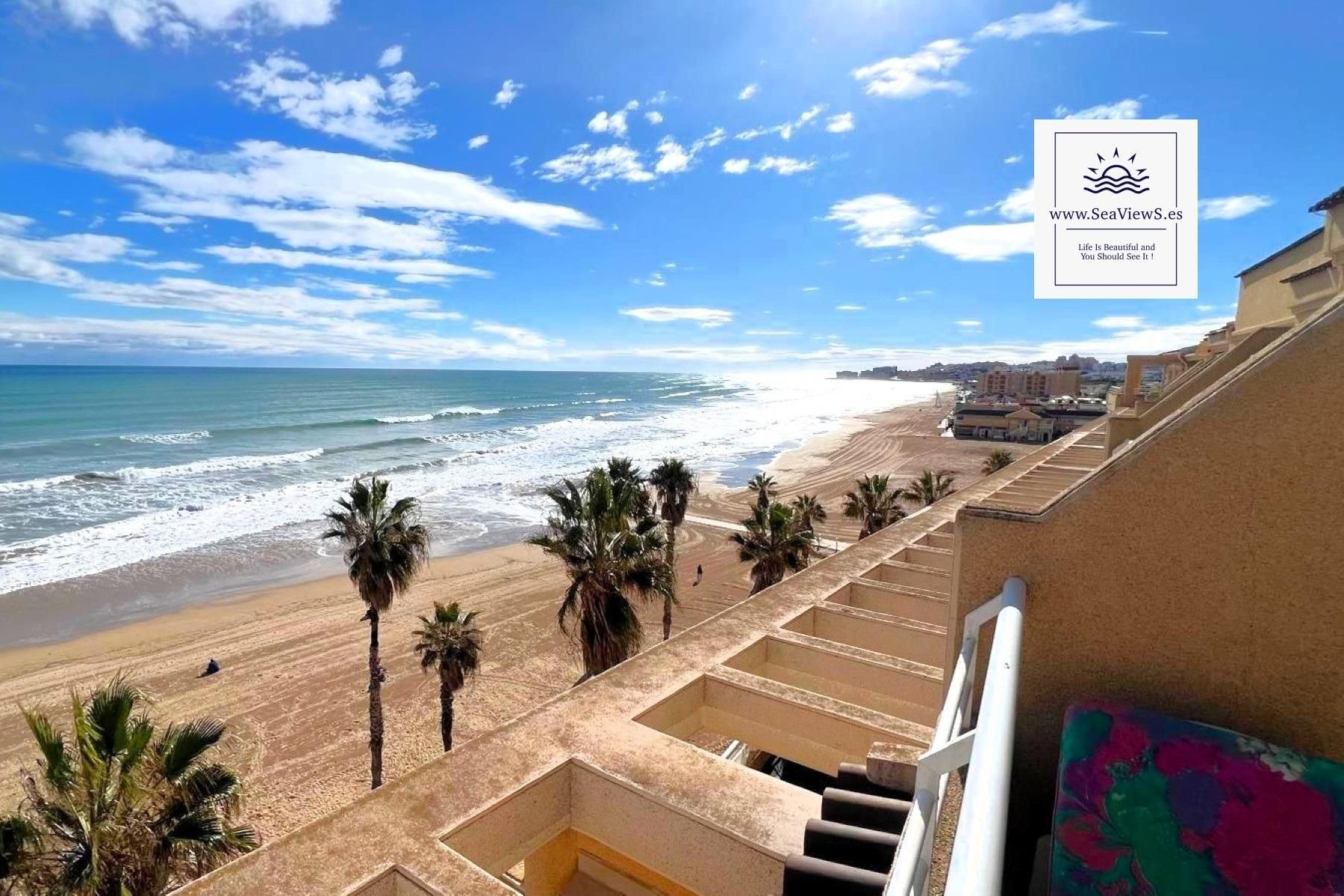 Bedroom of Attic for sale in Torrevieja  with Air Conditioner, Terrace and Furnished