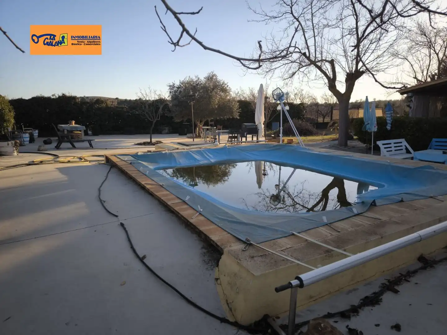 Piscina de Casa o chalet en venta en Valdepeñas