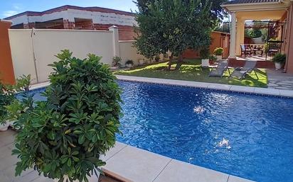 Swimming pool of House or chalet for sale in  Córdoba Capital  with Air Conditioner, Heating and Private garden