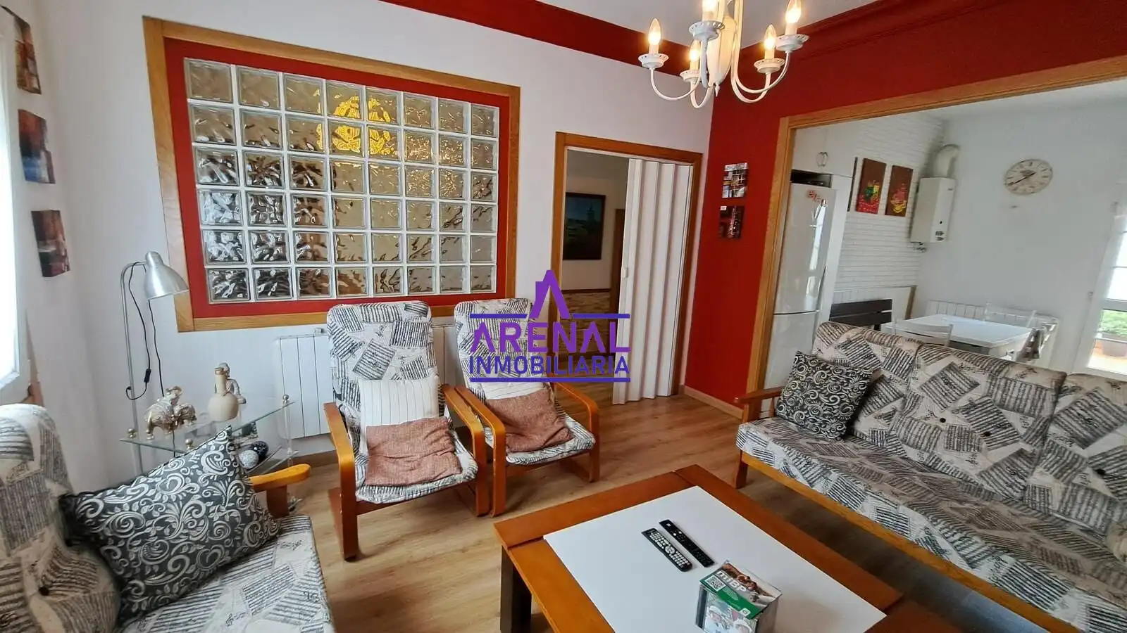 Sala de estar de Casa o chalet en venta en A Pobra do Caramiñal con Calefacción, Trastero y Amueblado