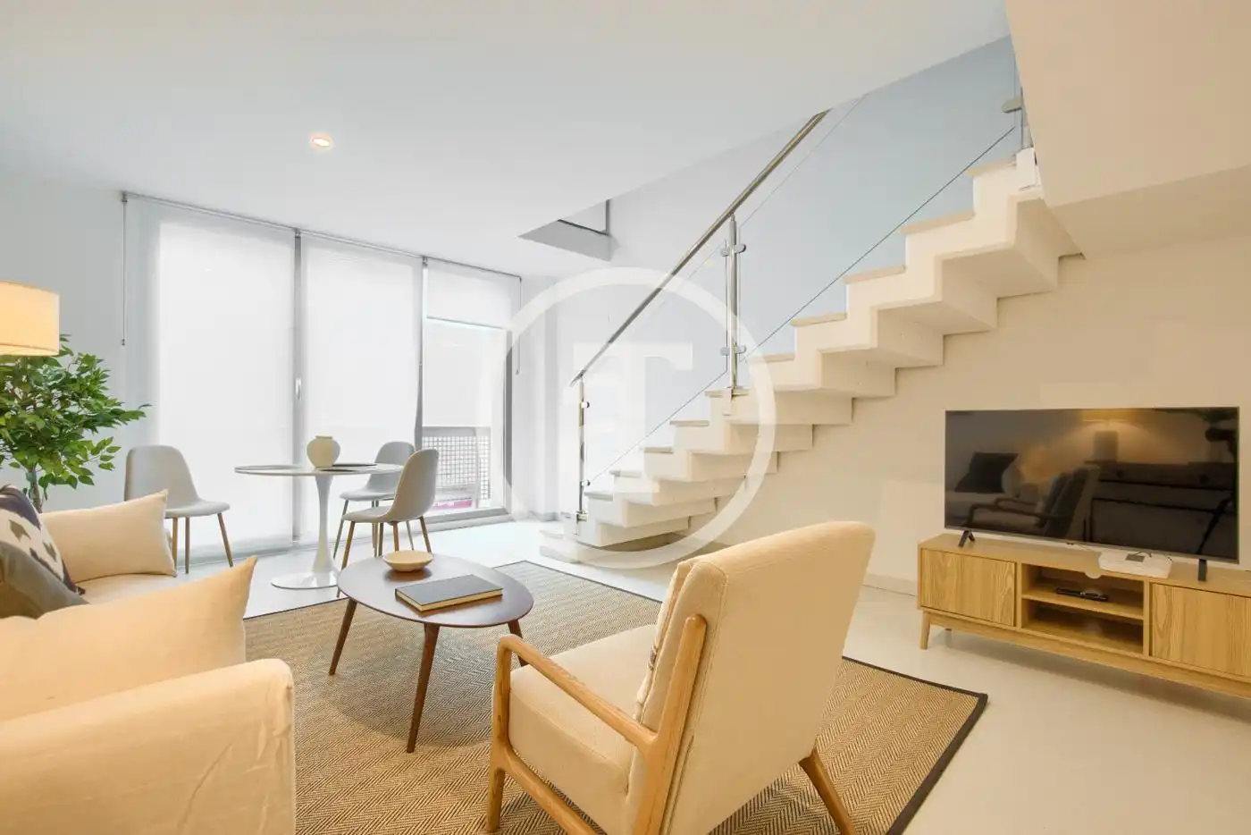 Living room of Duplexes for rent in Madrid  with Air Conditioner, Heating and Furnished