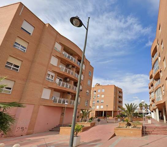 Garaje en Venta en PZ RAMON Y CAJAL Nº 1 en Nueva Almería - Cortijo Grande - Vega de Acá