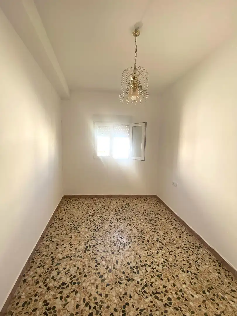 Flat with terrace for sale in Trujillanos, imagen 3