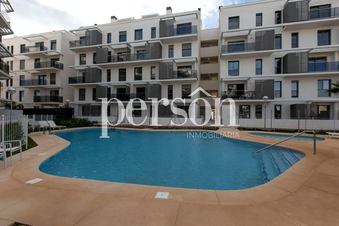Piscina de Piso de alquiler en Dénia con Aire acondicionado, Terraza y Trastero