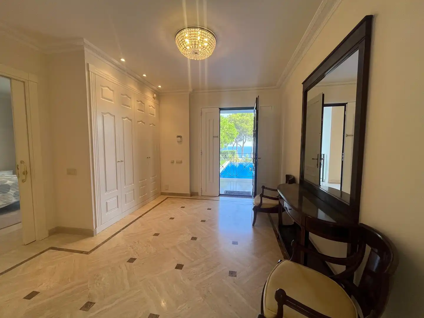 Casa con terraza en venta en Carrer Ildefons Cerdà 4, imagen 5