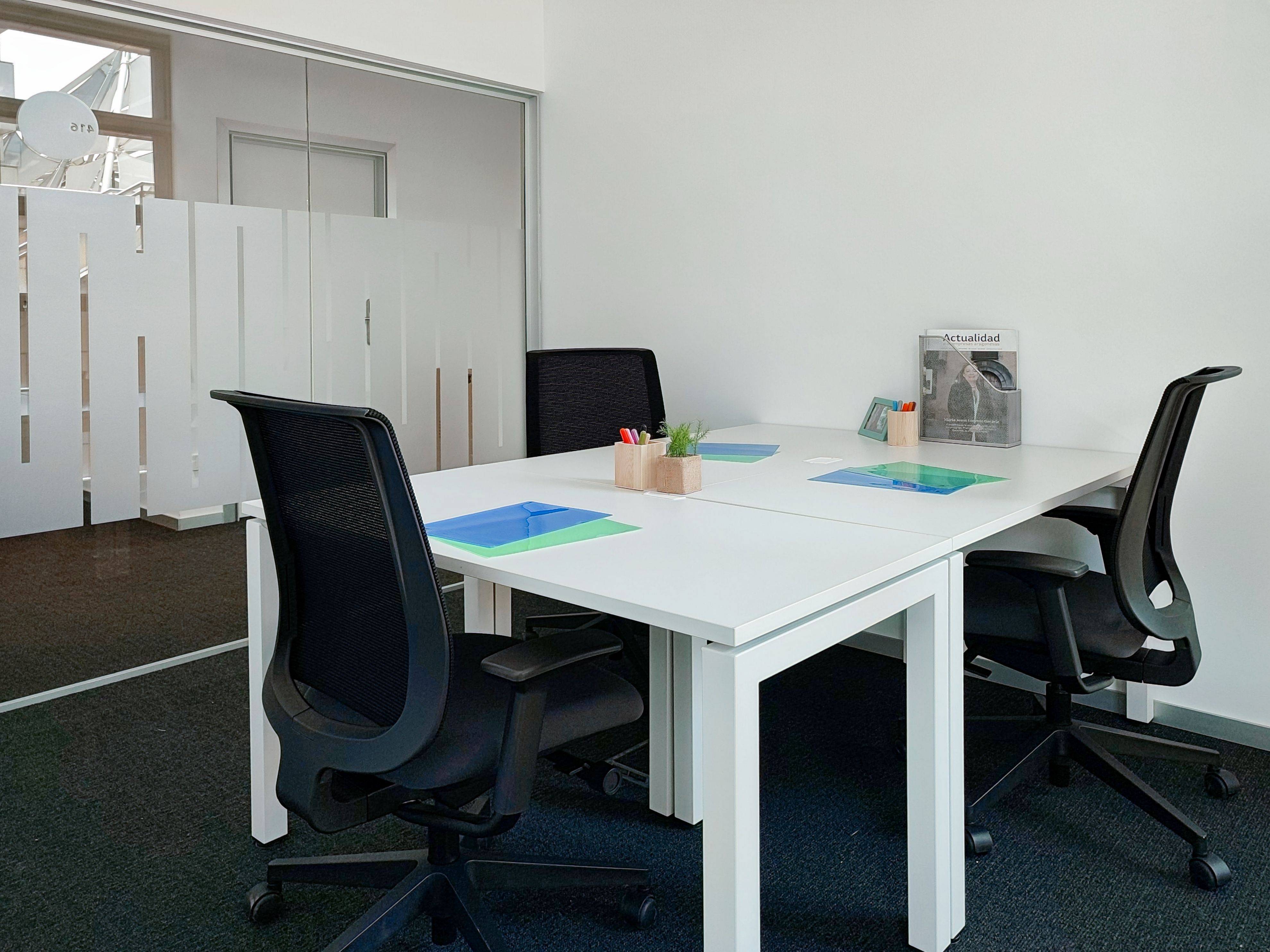 Oficina de lloguer en  Zaragoza Capital amb Aire condicionat, Calefacció i Moblat