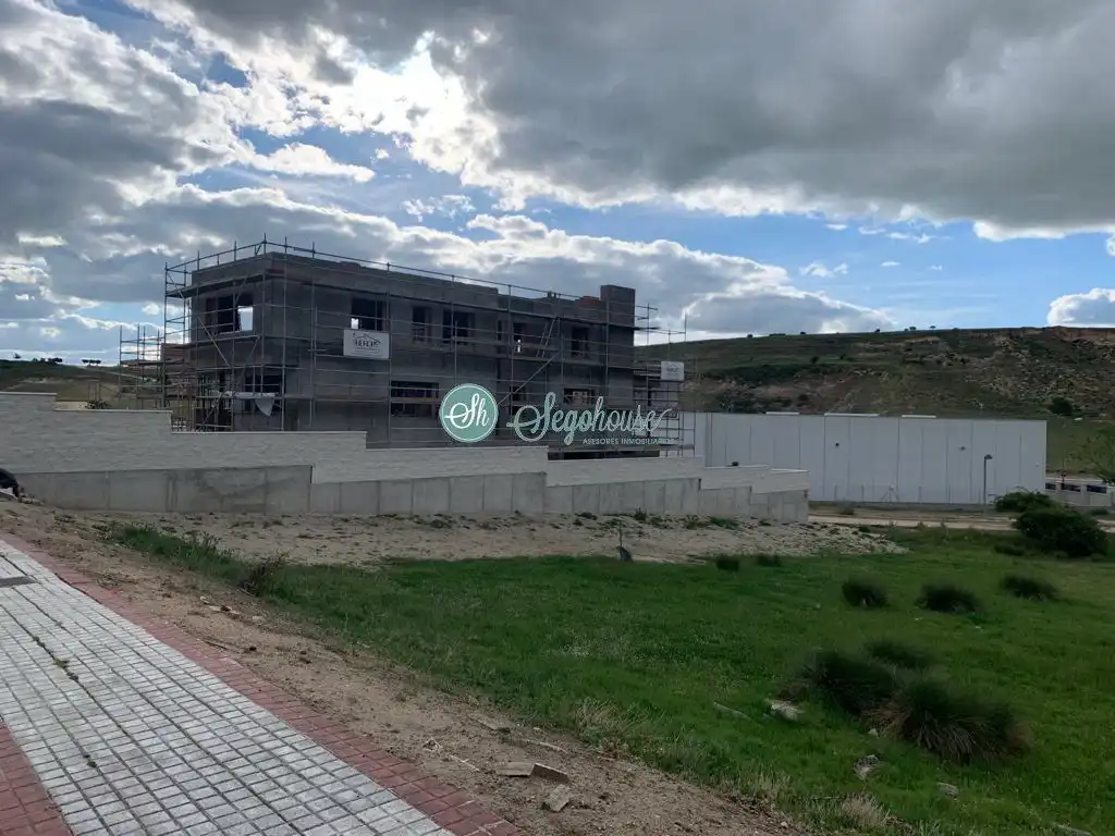 Terreny residencial en venda a La Lastrilla, imagen 5