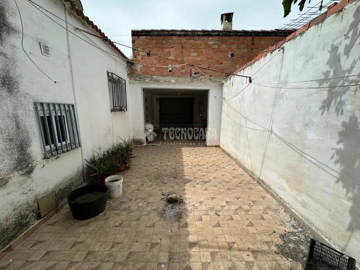 Houses for sale in Espeluy  with Air Conditioner and Heating