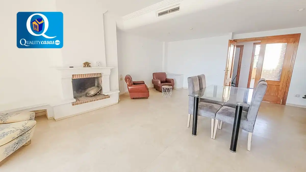 Sala de estar de Casa adosada en venta en El Campello con Aire acondicionado, Terraza y Balcón