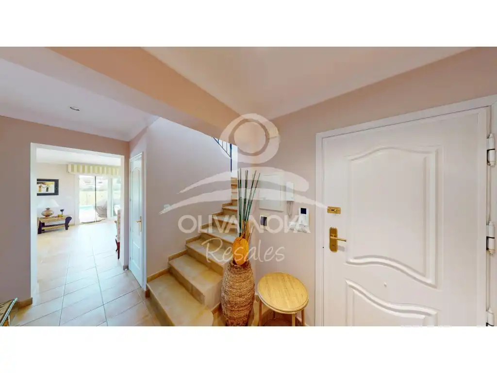 Casa o chalet en venta en Oliva con Terraza y Piscina