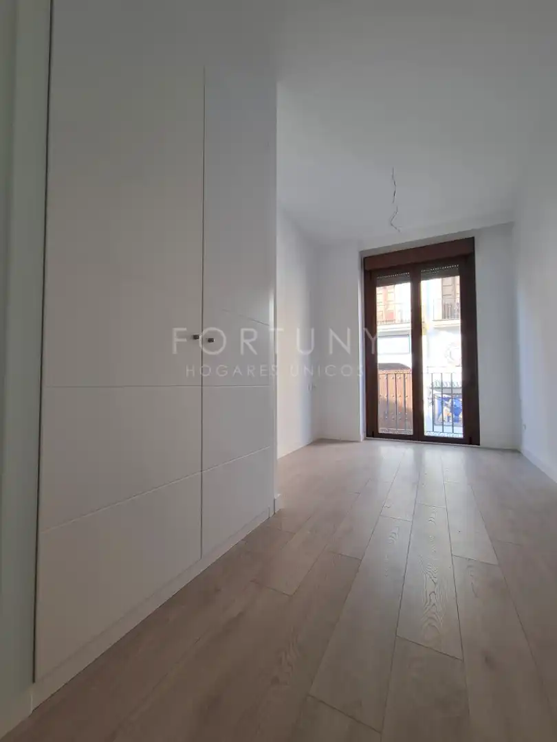 Bedroom of Apartments for sale in Málaga  with Air Conditioner, Heating and Balcony
