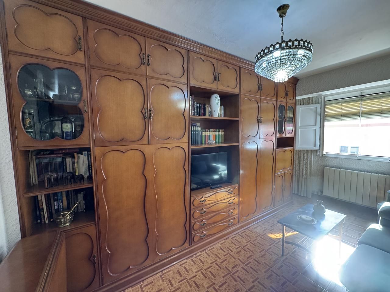 Sala d'estar de Pis en venda en  Zaragoza Capital amb Calefacció