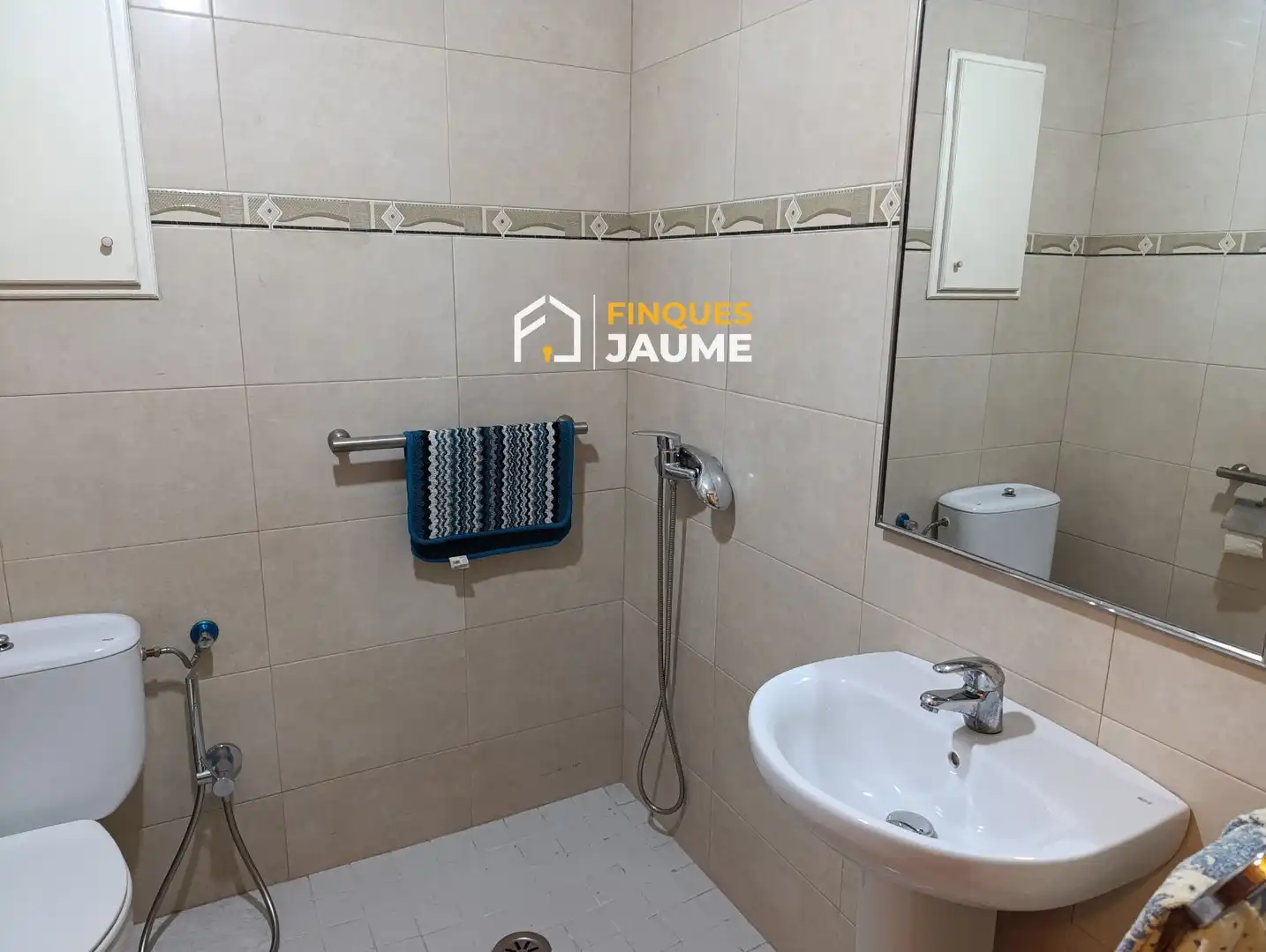 Baño de Piso en venta en Lleida con Calefacción, Terraza y Trastero
