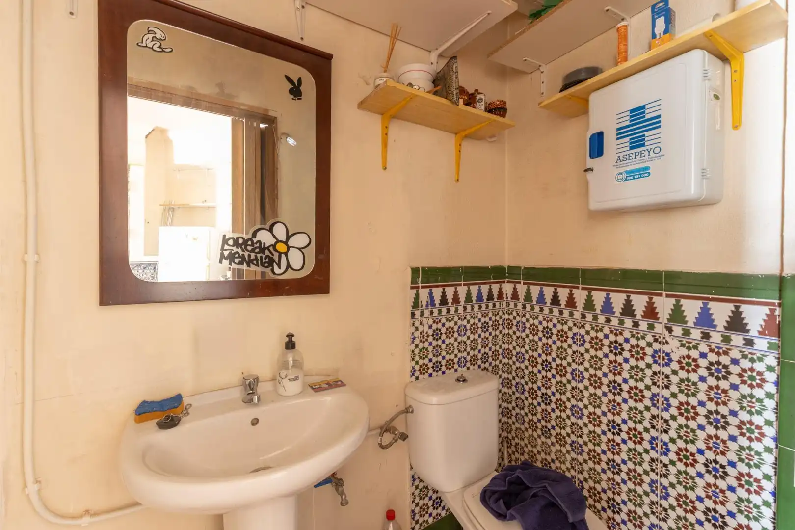 Bathroom of Buildings for sale in La Zubia