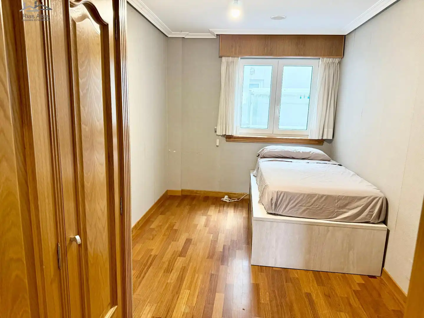 Piso en venta en Calle VOLUNTARIADO, Ciudad Vieja