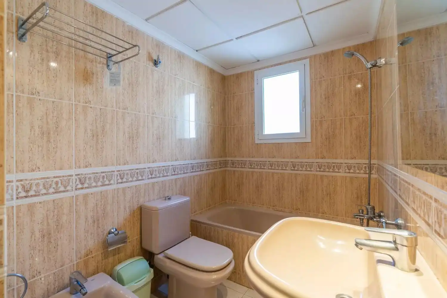 Bany de Casa o xalet en venda en Calpe / Calp amb Aire condicionat, Jardí privat i Terrassa