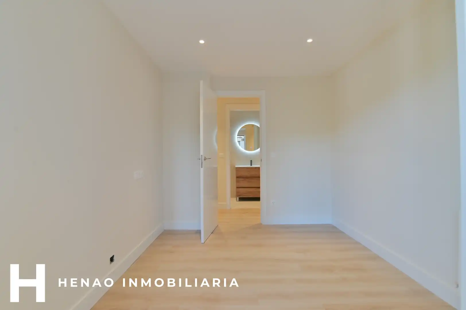 Pis en venda en Bilbao  amb Calefacció, Parquet i Terrassa