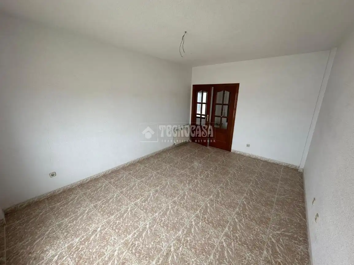 Sala d'estar de Pis en venda en Mengíbar amb Calefacció i Terrassa